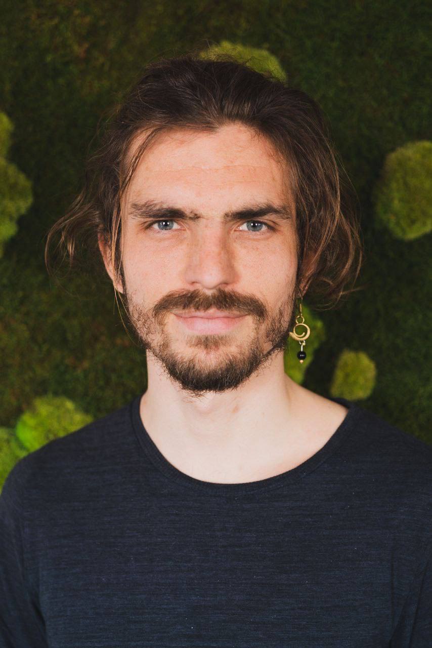 Mim, practitioner of Thai-Yoga-Massage and Existential Analysis